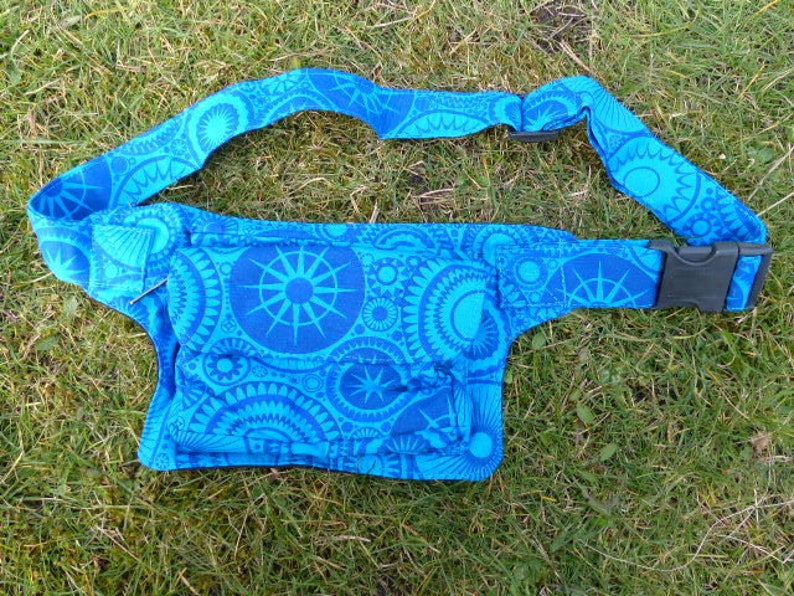 Bolsa de cinturón Hawanja azul estampado imagen 2