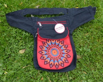 Hawanja ceinture sac noir avec rouge à motifs