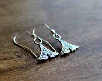 Ginkgo leaf earrings-Sterling silver delicate ginkgo leaf dangle earrings-Forest leaf dangle earrings-Natura lovers gift-Botanical jewellery