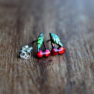 Sterling silver cherries stud earrings in color-Red cherries-Orchard earrings-Cherries with leaves earrings-Tiny earrings-Botanic jewellery