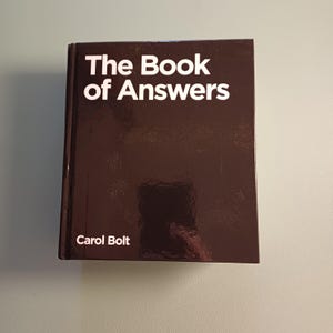El Libro de las Respuestas // Libro de Tapa Dura // USADO