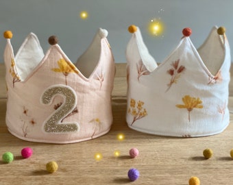 Geburtstagskrone Stoffkrone Musselin Trockenblumen Mädchen  Birthday  Blumen geblümt weiß apricot Zahl Krone Crown Baby