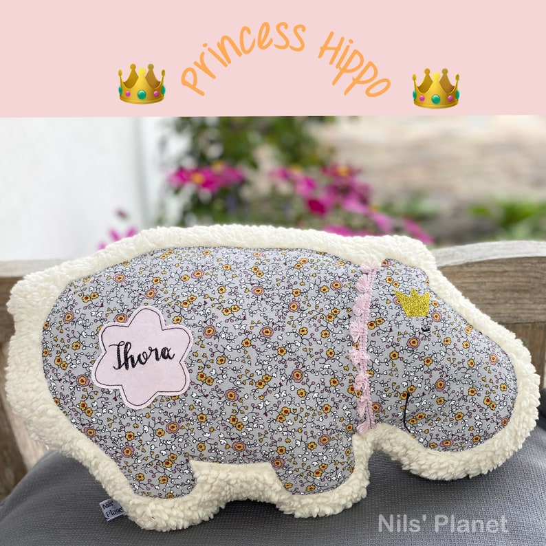 Kuscheltierkissen PRINZESSIN HIPPO Nilpferd kuscheln Bio-Plüsch Name personalisierbar Sweat geblümt Baby Mädchen rosa gelb Krone Glitzer Bild 3