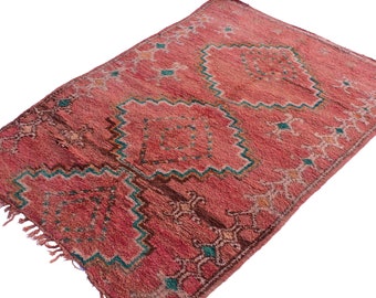 Morrocan rug vintage 6x9 , berber Boujaad wool hand knotted moroccan rug 6x9