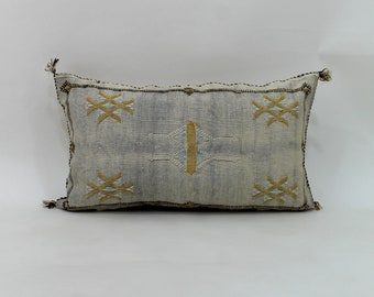 White Berber cushion with red contour Sabra White Silk From Cactus Handmade 45x50cm Moroccan Cushion for Decoration