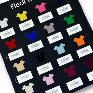 Op de afbeelding: Een zwart diagram met de tekst "Flock HTV" bovenaan. Het diagram toont een verscheidenheid aan kleuren flock transferfolie in de vorm van T-shirts.