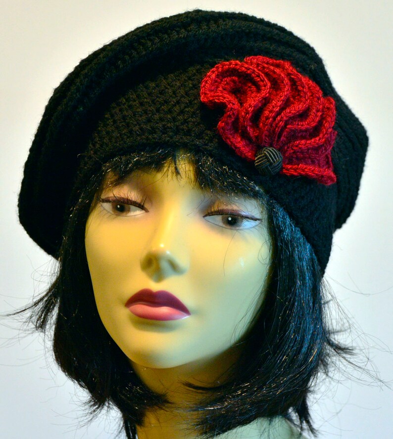 Gehäkelte Baskenmütze Lolita, rot, schwarz Bild 4