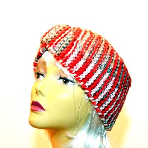 Fascia turbante, lavorata a maglia, sfumatura di colore rosso-grigio-bianco