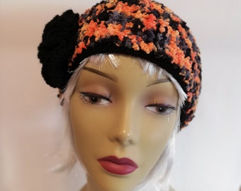 Gestrickte  Damenmütze "Lara", orange, schwarz