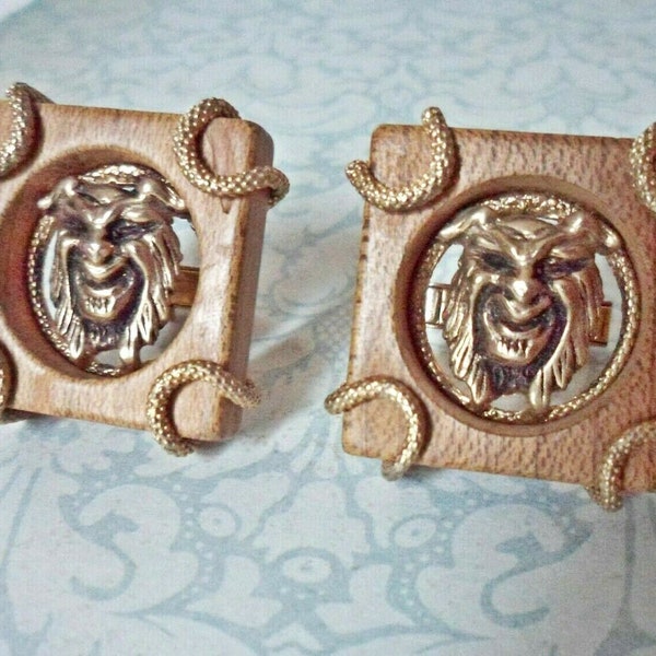 Vintage SWANK Cufflinks 3-D Gold Plated WEREWOLF on Large Wood Setting Cuff Links