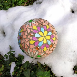 Mosaic ball, garden ball