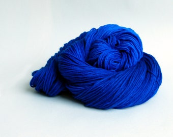 Fil de chaussette teint à la main « Bleu Tardis » 2743-2744 semi-solide, mélange fil de chaussette 4 ply, fil de chaussette,