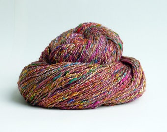 Hand-spun and hand-dyed yarn made from soft merino and sari silk 14032 mulesing-free