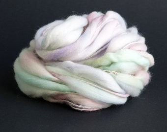 Art Yarn, Artyarn, Thick and Thin, hand-spun yarn, hand-dyed mulesing-free merino wool, fancy yarn