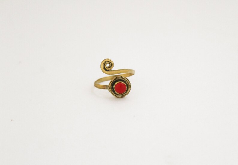 foot jewellery Boho gypsy tribal toe ring knuckle ring simple toe ring Red spiral adjustable brass toe ring stackable ring midi ring