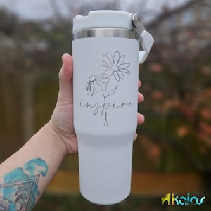 Personlig graverad resemugg på 940 ml med sugrör och handtag | Anpassad logotyp för vattenflaska | Isolerad termos | Fotogravyr