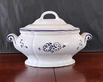 Loucarte Soup Tureen: Portugal Porcelain, Blue Canton Decor