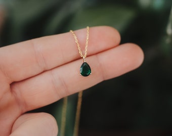 Emerald green necklace