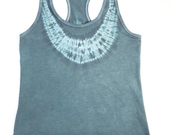 Shibori Tank Top, teñido a mano a pedido, talla M, Tie Dye Teal Blue - Festival, parte superior de yoga suave y elástica, estilo boho