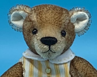 Pleasant - ręcznie szyty miś z moheru