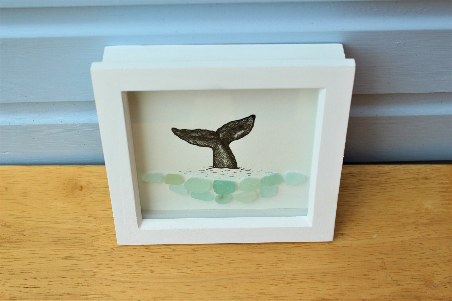 Vidrio de mar y línea fina ballena tail Art enmarcado en marco | Etsy