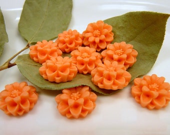 10 Blumen Cabochons - 18mm - lachs apricot peach orange