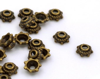 30 Mini Perlenkappen Hütchen 5mm Bronze, Kelche