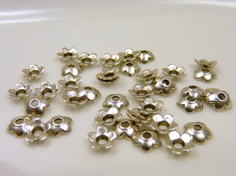 40 Bead Caps Flowers Flower Caps 6 Mm Silver Etsy