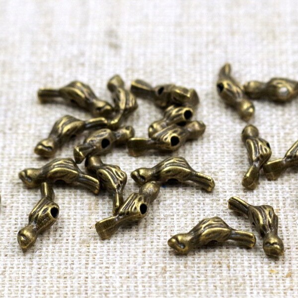 20 petites perles métal OISEAU - bronze - oiseau moineau 12 x 4 mm