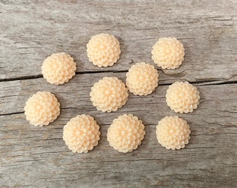 10 kleine Cabochons Dahlien 10mm - light peach