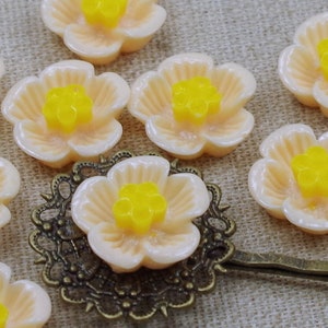 10 cabochons - bicolores - fleurs 16 mm jaune PÊCHE