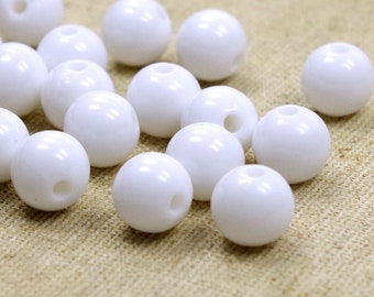 20 Plastic Beads 10 mm white opaque-round beads