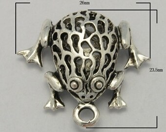 4 Trailers-3d frog-26x23x8mm-Antique Silver