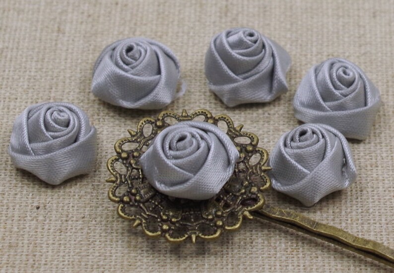 6 Noble Cabochons-Satin beauty 16 mm-Rose Grey image 1