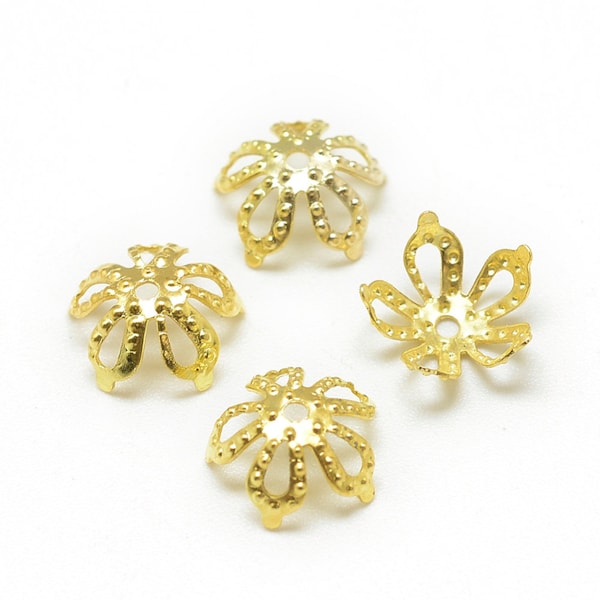 50 Perlenkappen 5-Blatt-Blume - Gold - 8x3mm - goldfarben