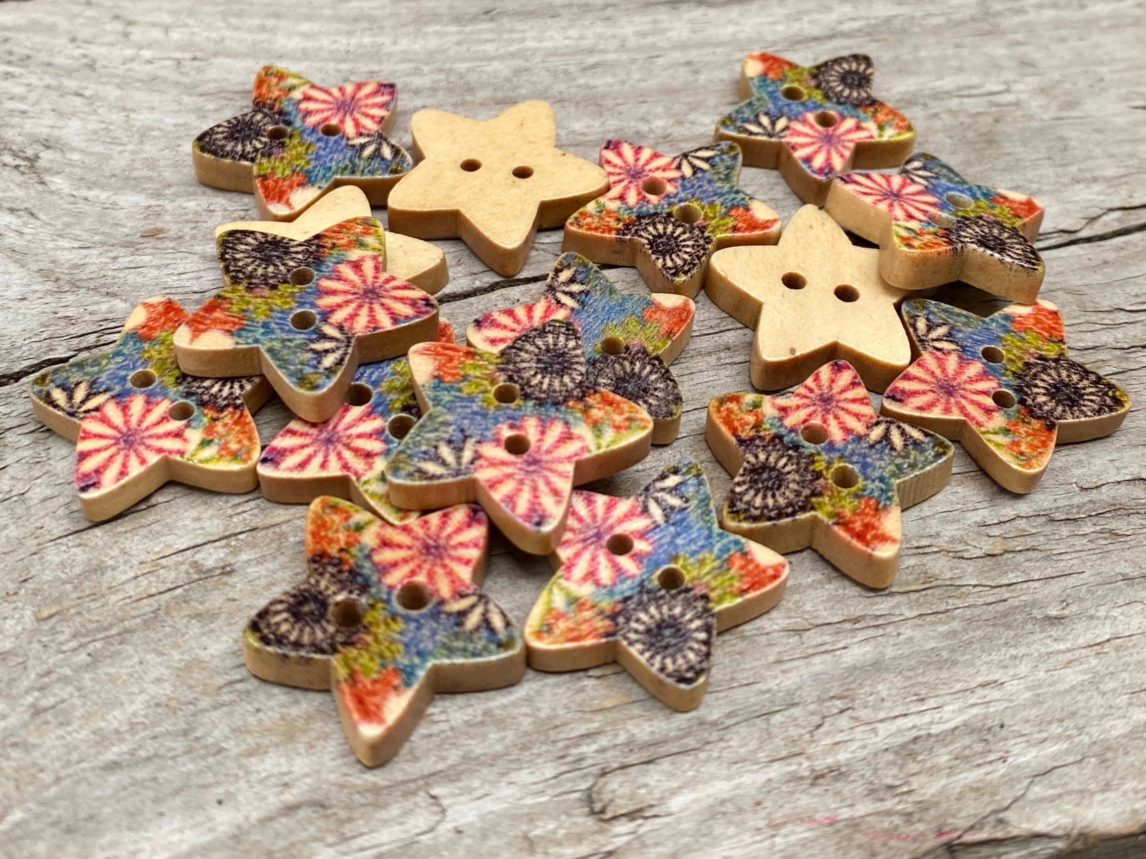 50 Stück Runde Holzknöpfe, 30 Mm, Bunt Mit Blumenmuster – 4-Loch, Für Nähen, Basteln & Deko