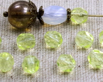10 perles en verre tchèque 6 mm jaune citron