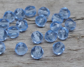 20 bohemian glass beads - 6 mm - light sapphire HELLBLAU transparent - rustic beads - nuggets