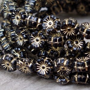 10 Bohemian glass flowers 8 mm flowers - black gold - Hawaii flowers