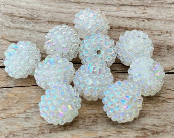 10 BERRY beads, 15 x 13 mm - WHITE - berry beads - acrylic beads, burial,