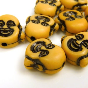 10 BUDDHA beads 17x17x9 mm - Buddha head, beige