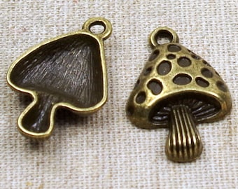 5 Large Pendants Fly Mushroom Bronze-28 x 18 mm