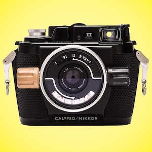 Nikonos II / Calypso 水中 35 mm カメラ: 美しいディスプレイ ピース