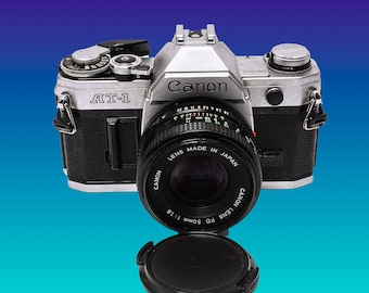 Canon AT-1 mit 50 mm F/1.8 FD Objektiv – Ideal für Studenten/Einsteiger. Einfach Film hinzufügen.