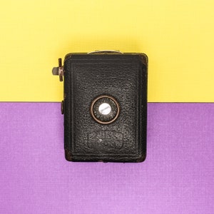 Zeiss Ikon Baby Box 54/18 Tengor Camera