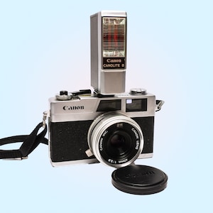 Canon Canonet 28 Rangefinder 35mm Camera with 40mm F2.8 Lens + Canolite D Flash
