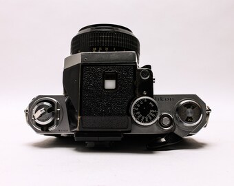 Nikon F Apollo FTn ファインダー付き、50 mm F1.4 Nikkor SC レンズ