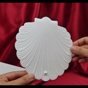 Wedding Invitation. Nautic Beautiful Sea Shell Design Invitation with Stylish Pearl on it. Elegant and Different Look. image 2