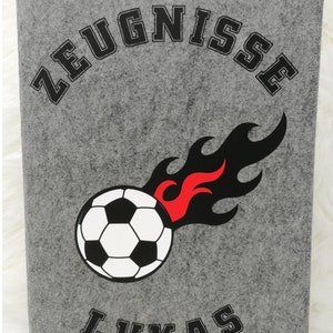 Zeugnismappe Fußball mit Namen aus Filz, Zeugnishülle, Dokumentmappe mit Wunschtext DIN A4