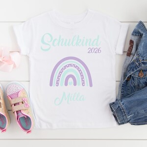 T-Shirt zur Einschulung Schulkind 2026 mit Namen Regenbogen / Schulkind T-Shirt / Erster Schultag / T-Shirt Erster Schultag zdjęcie 6